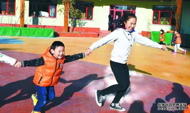 幼儿园督学就位!不分公办民办,联系方式挂门外,家长可随时联络